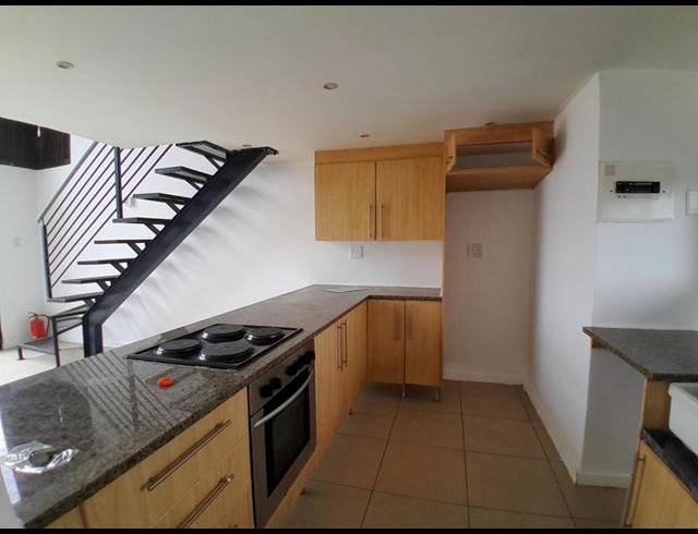 1 BEDROOM APARTMENT FOR SALE IN ROOIHUISKRAAL NORTH